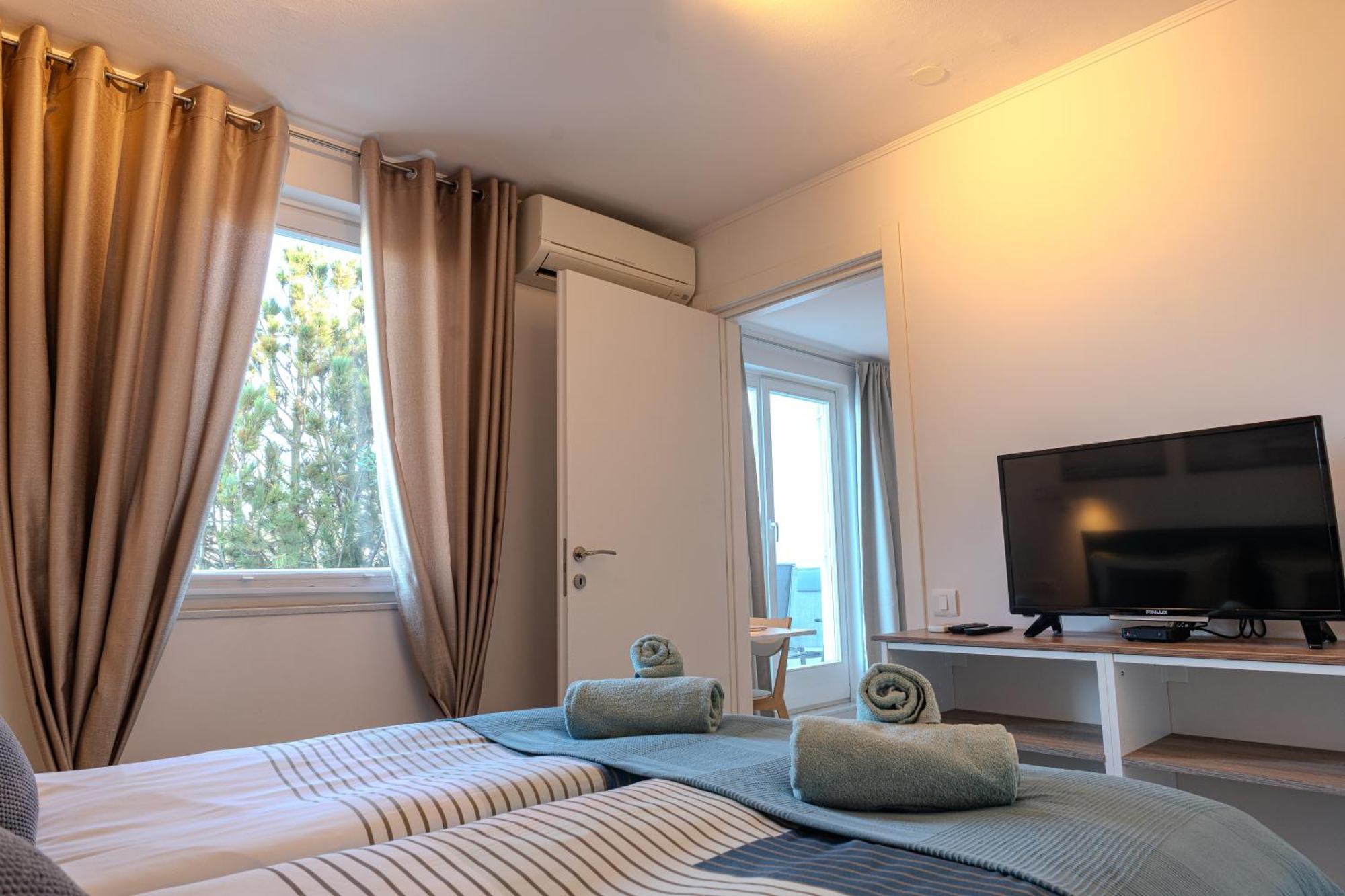Villa Yadranka With Sea View Strunjan Exterior photo