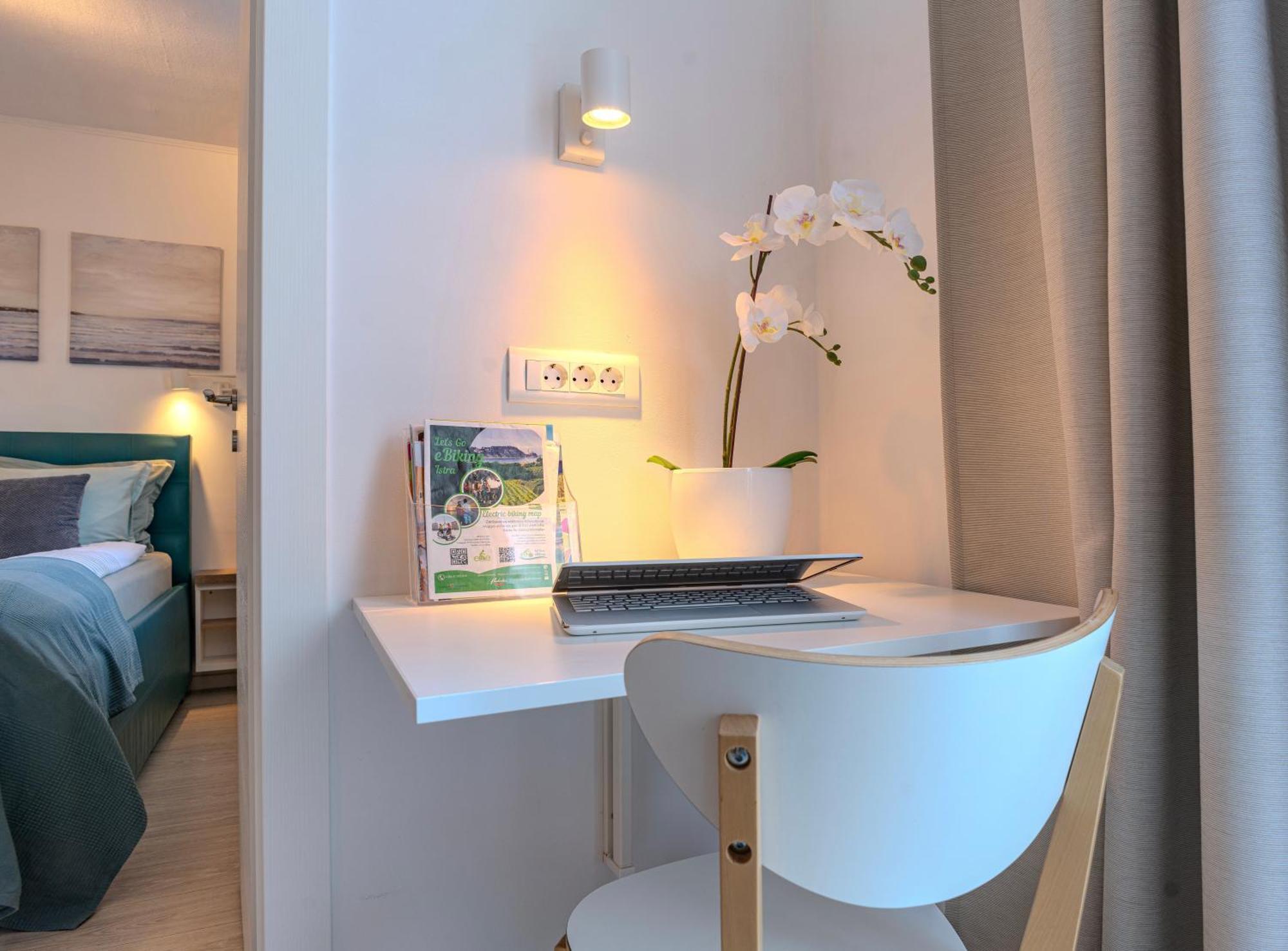 Villa Yadranka With Sea View Strunjan Room photo